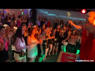 partyhardcore.com/tainster.com: party hardcore gone crazy vol. 12 part 1 (2014) hd