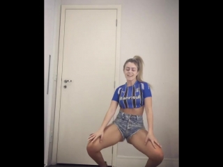 jeans shorts twerk 4